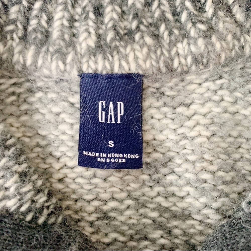 GAP Quarter Zip Mock Neck Sweater - Picture 12 of 13